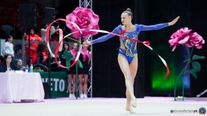 mukhina sasha un nastro sfe05426 copia simone ferraro ph